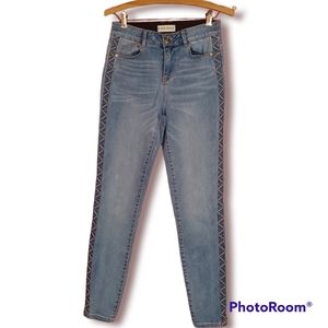 Knox Rose Jeans With Zigzag Pattern on sides